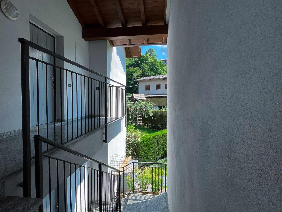La Spiaggia Apartment Белладжо Экстерьер фото